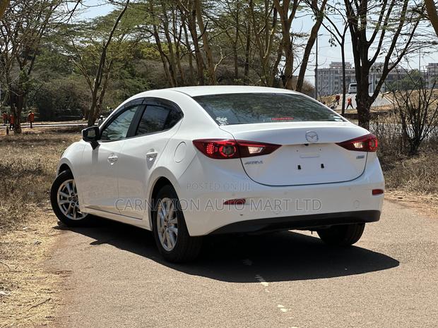 Mazda Axela 2019 White