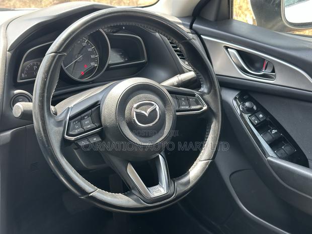 Mazda Axela 2019 White