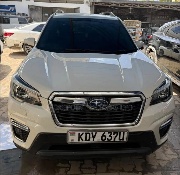 Subaru Forester 2019 White