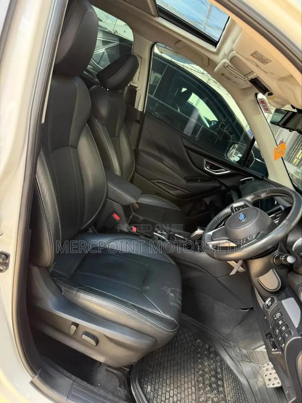 Subaru Forester 2019 White
