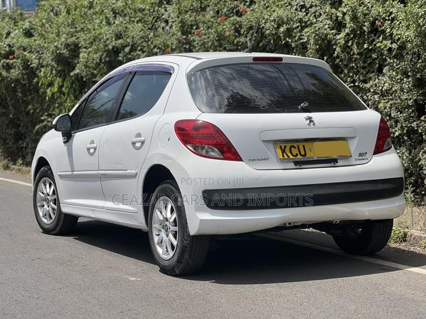 Peugeot 207 CC 1.6 VTi 2012 White