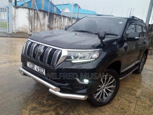 Toyota Land Cruiser Prado 2.8 2018 Black