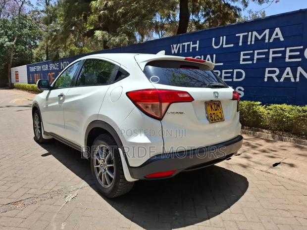 Honda Vezel 1.5 2WD 2016 Pearl