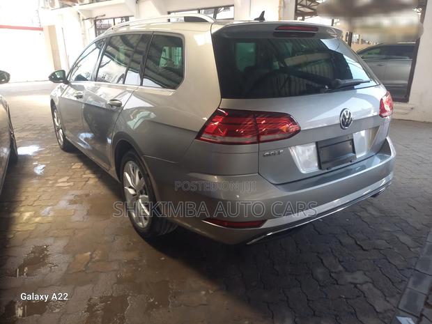 Volkswagen Golf 1.4T TSI FWD 2020 Silver