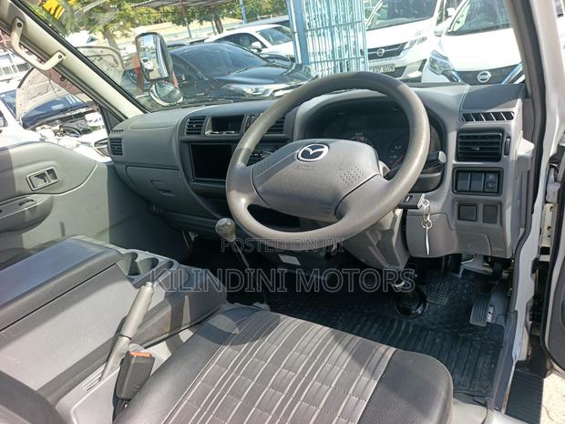 Mazda B 2019