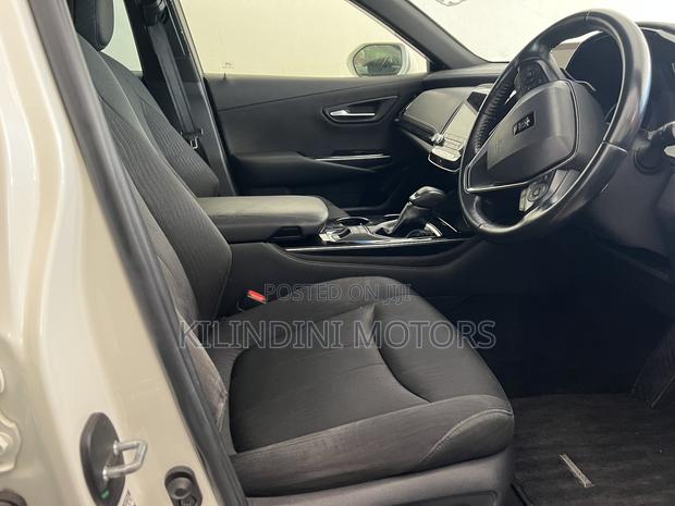 Toyota Crown 2019 White