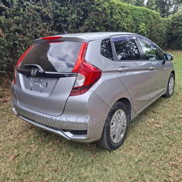 Honda Fit 2019 Silver