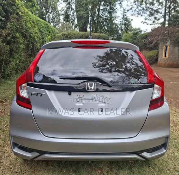 Honda Fit 2019 Silver