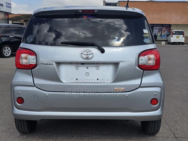 Toyota Passo 1.0 FWD 2019 Silver