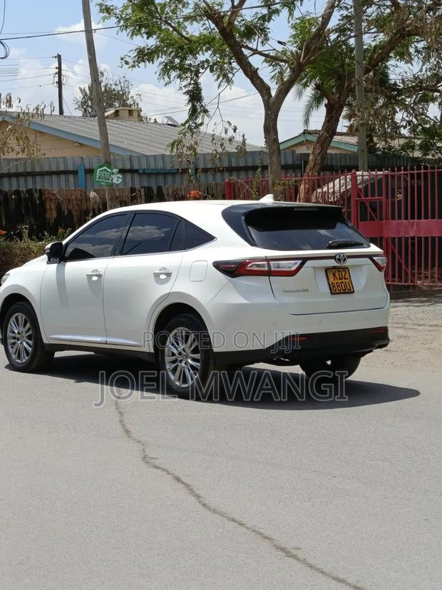 Toyota Harrier 2019 White