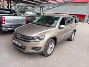 Volkswagen Tiguan 2012 Beige for sale
