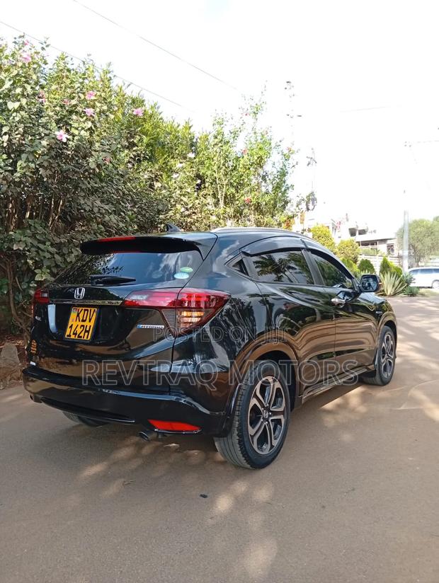 Honda Vezel 1.5 Hybrid 2WD 2018 Black