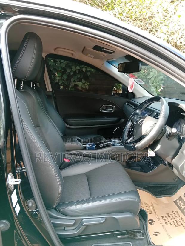 Honda Vezel 1.5 Hybrid 2WD 2018 Black