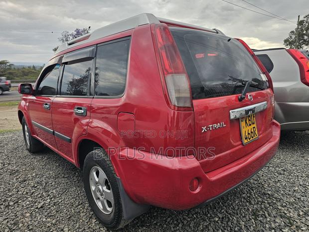 Nissan X-Trail 2008 Red