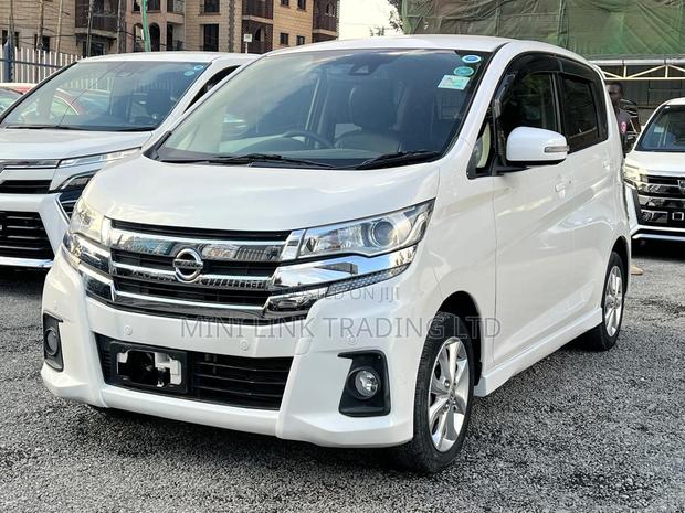 Nissan Dayz Highway Star G 2018 Pearl