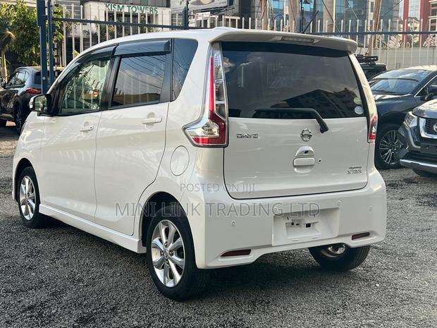 Nissan Dayz Highway Star G 2018 Pearl