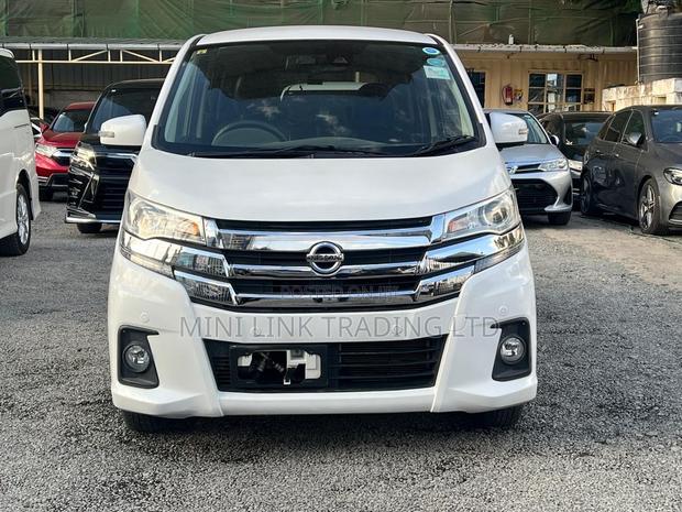 Nissan Dayz Highway Star G 2018 Pearl