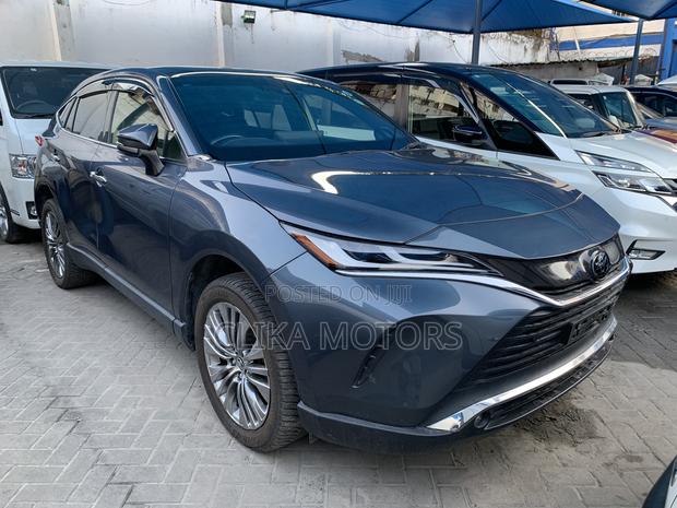 Toyota Harrier 2.0 2021 Gray