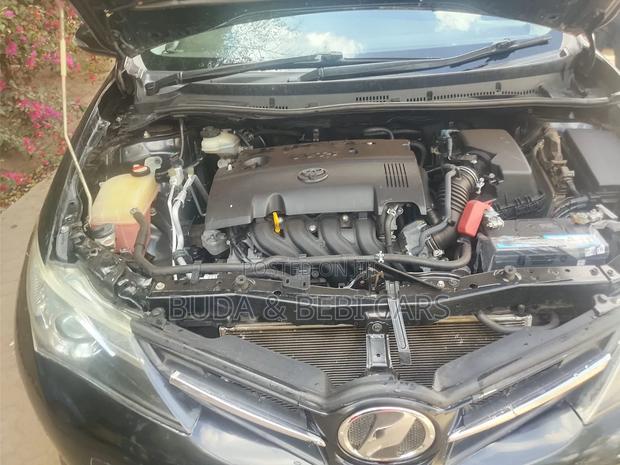 Toyota Auris 2013 Black