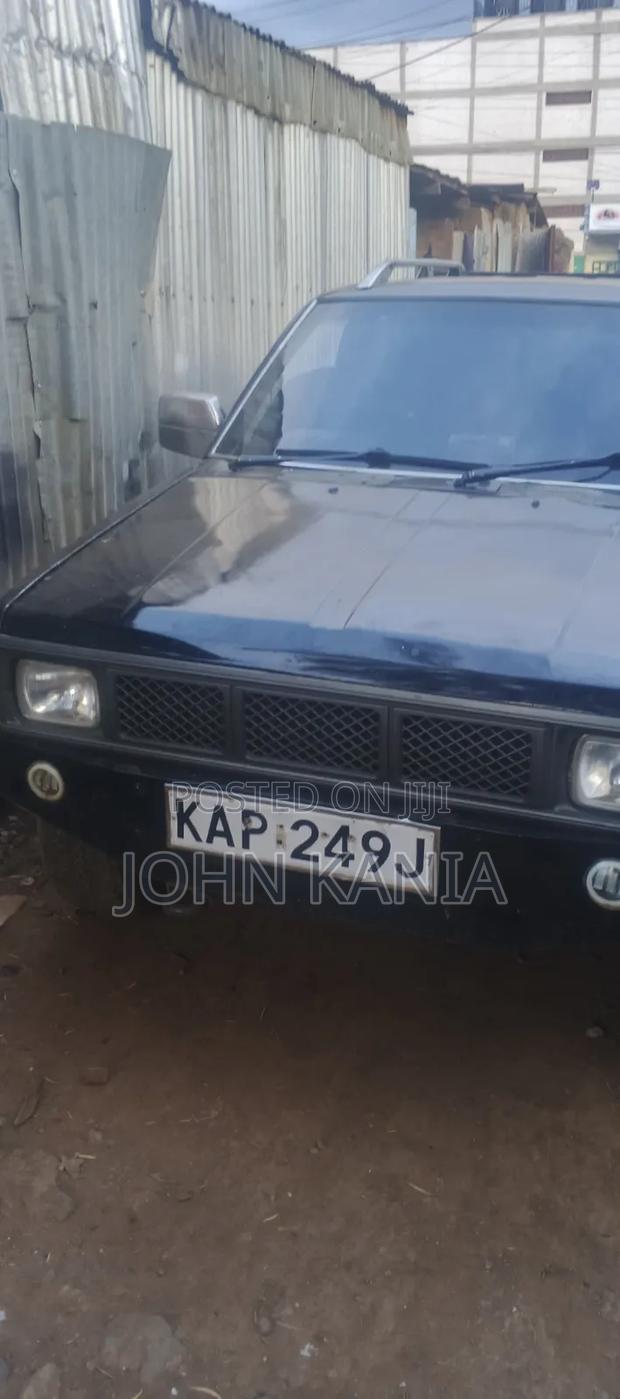 Nissan Hardbody 1999 Black