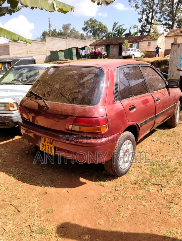 Toyota Starlet 1998 Red