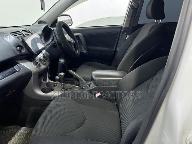 Toyota RAV4 2013 White