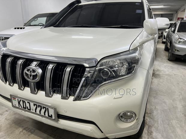 Toyota Land Cruiser Prado 2014