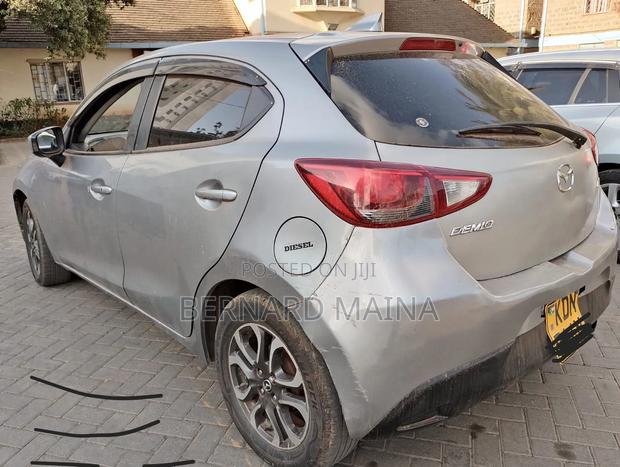 Mazda Demio 2016 Silver