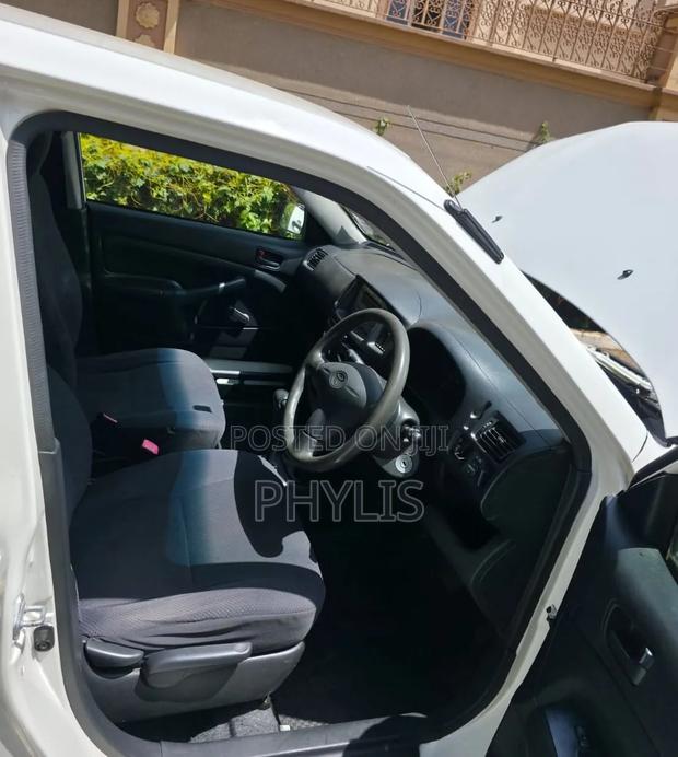 Toyota Probox 2014 White