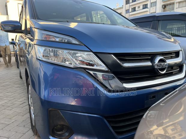 Nissan Serena 2019 Blue