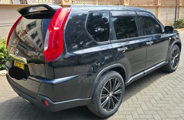 Nissan X-Trail 2012 Black