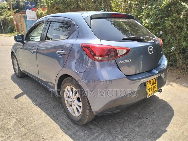 Mazda Demio 2016 Gray