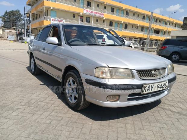 Nissan FB15 2002 Silver