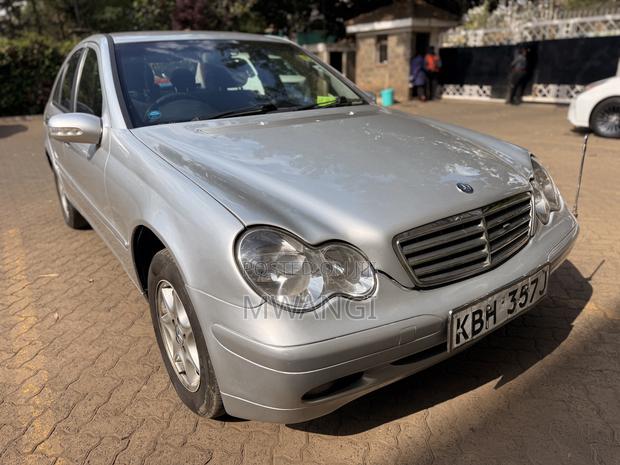 Mercedes-Benz C200 2003 Silver
