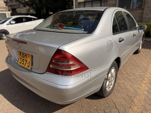 Mercedes-Benz C200 2003 Silver