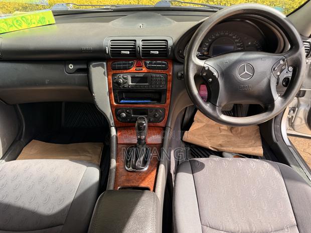 Mercedes-Benz C200 2003 Silver