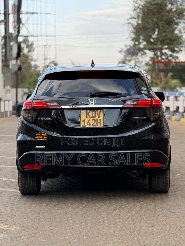 Honda Vezel 1.5 Hybrid 2WD 2018 Black
