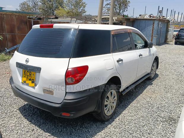 Nissan Advan 2011 White