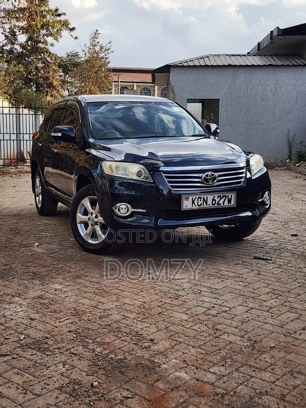 Toyota Vanguard 2010 Black