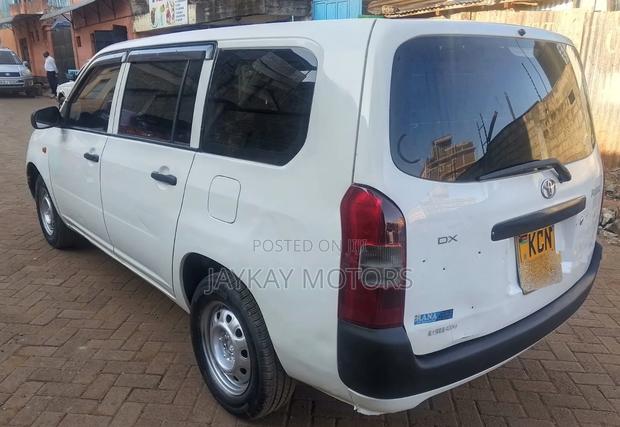 Toyota Probox 1.3 DX Comfort 2WD 2011 White