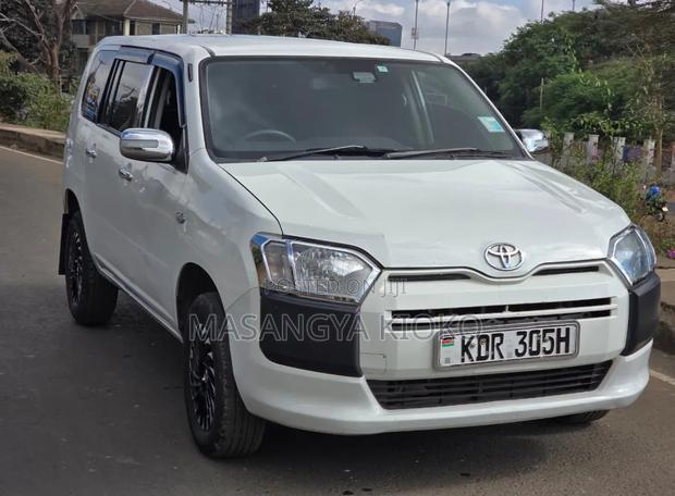 Toyota Succeed 2018 White