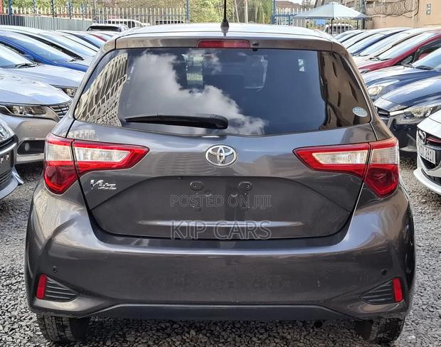 Toyota Vitz 1.0 FWD 5dr 2019 Gray