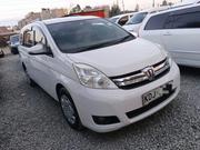 Toyota ISIS 2015 White for sale