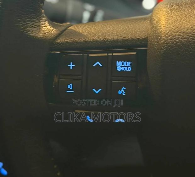 Toyota Hilux Revo Smart Cab Deisel 2.8 AWD 2020 Ivory