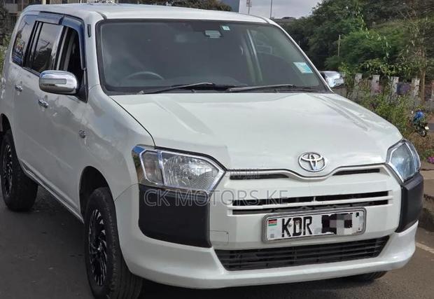 Toyota Succeed 2018 White
