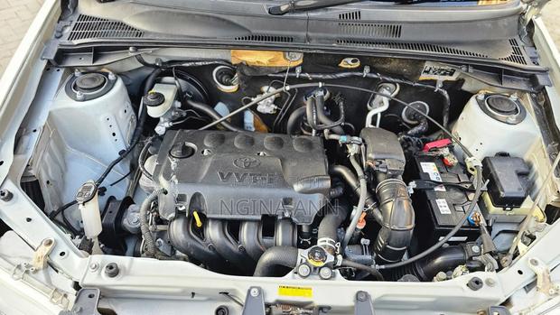 Toyota Probox 2013 Silver