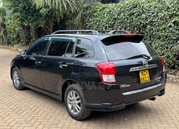 Toyota Corolla Fielder 1.8 Petrol FWD 2013 Black
