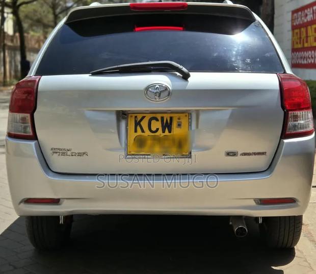 Toyota Corolla Fielder 2013 Gray