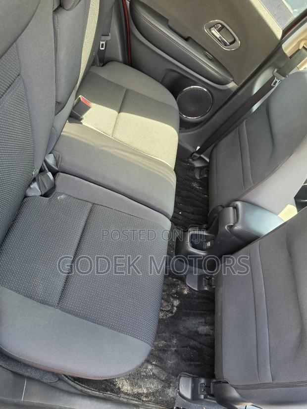 Honda Vezel 2019 Red