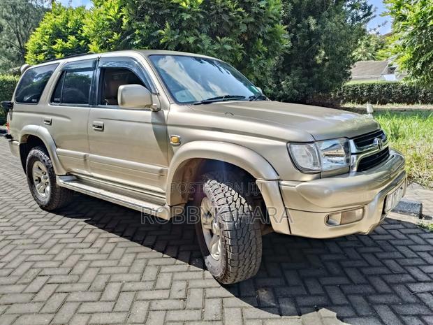 Toyota Hilux Surf 2.7 SSR 2001 Beige